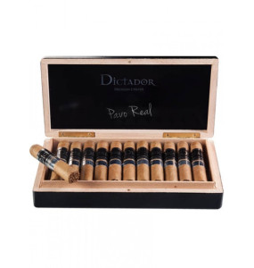 Dictador Pavo Real Half Corona