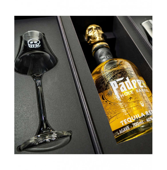Padre Azul Tequila Reposado Single Barrel 40%, 700ml darčekový box